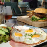 Eetcafé Aon 't Bat Comida