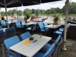 Troya À l'intérieur