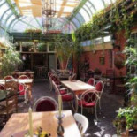 Lunchroom La Fleur À l'intérieur