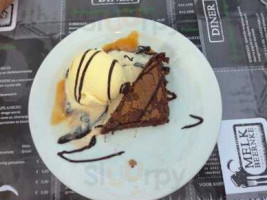 Twents Eetcafé Melkbeernke Comida