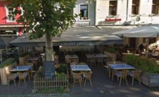 Onassis À l'intérieur