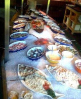 Buffet De Warrel food