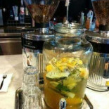 Mr Brown Specs Beans Comida