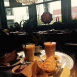 Mr Brown Specs Beans Comida