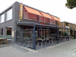 Eetpaleis 't Vosje Raadhuisstraat outside