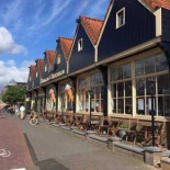 Amvo: Party Centrum Café Nourriture