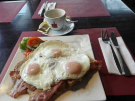 Haje Afsluitdijk Zurich B.v. Zurich Comida