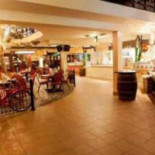 Alcazar Light Exterior