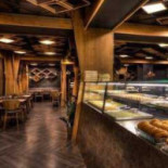 Serifoglu Osdorp À l'intérieur