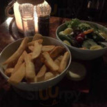 Bareetcafe De Gouden Leeuw Meerkerk Comida