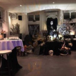 Non Plus Ultra À l'intérieur