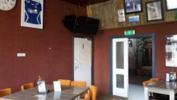 Partycentrum De Ducdalf' Espel Nourriture