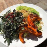 Plenty À l'intérieur