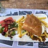 Cafe Eeterij "t Centrum Nourriture