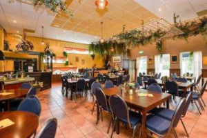 Cafe Restaurant Snackbar De Pyramide Opmeer inside