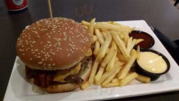 Cafetaria De Eetage food