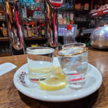 Au Petit Stella Nourriture