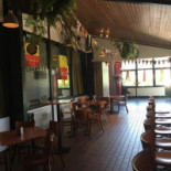 Chez Tobi- Sporthalle Eynatten Dentro