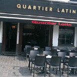 Le Quartier Latin À l'intérieur