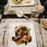 De Buehne Nourriture