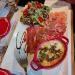 La Chevrière Comida