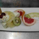 Petit Paris Nourriture