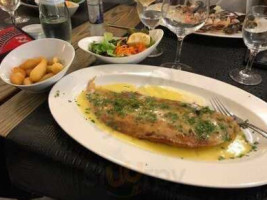 Sur Le Pouss' Nourriture