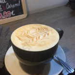 Moma Coffee Mons Nourriture