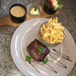 Klein Diest Nourriture