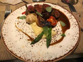 Invincible Nourriture