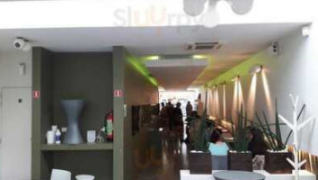 De Brooderie À l'intérieur