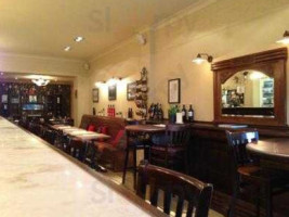 Gazette À l'intérieur