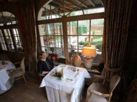 Savoury À l'intérieur