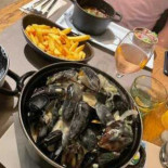 Poules Moules Comida