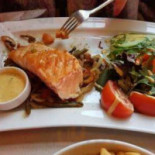 Bistro T Braboke Comida