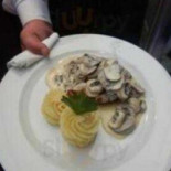 Cfp Mosan Nourriture