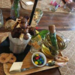 Sacrées Soeurs Comida