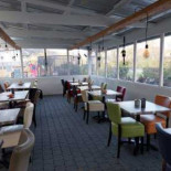 Taverne International Dentro