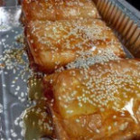 Minos Bij Ward En Eleni Nourriture