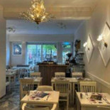 Pita Amon À l'intérieur