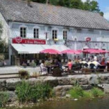 L'eau Blanche Nourriture