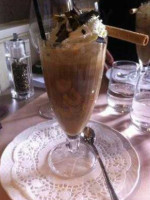 Au Gre Du Train Nourriture