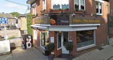 Au Pied Du Wichet Outside