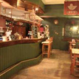 Café De La Poste À l'intérieur