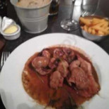 Viva M'boma Closed Nourriture