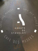 Cafe Des Musees Dentro