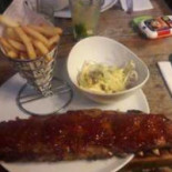 Den Tram Burger Ribs Comida