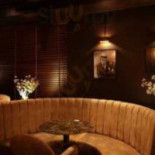 T Amusement À l'intérieur