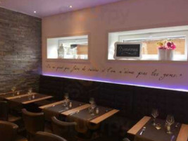 Le Virage Inattendu food