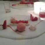 L'amandier Nourriture